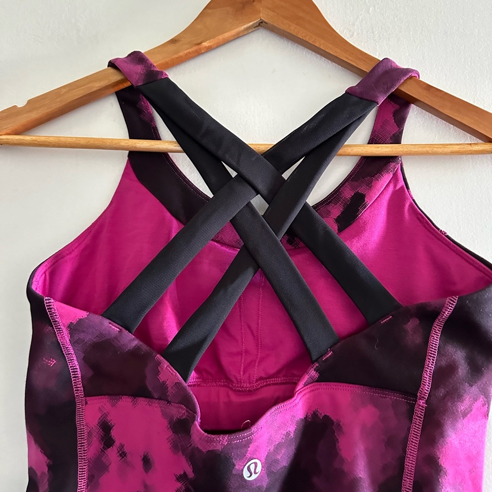 Lululemon Athletica Enhearten Tank in Blooming Pixie Raspberry Black size 6 EUC - Picture 11 of 12